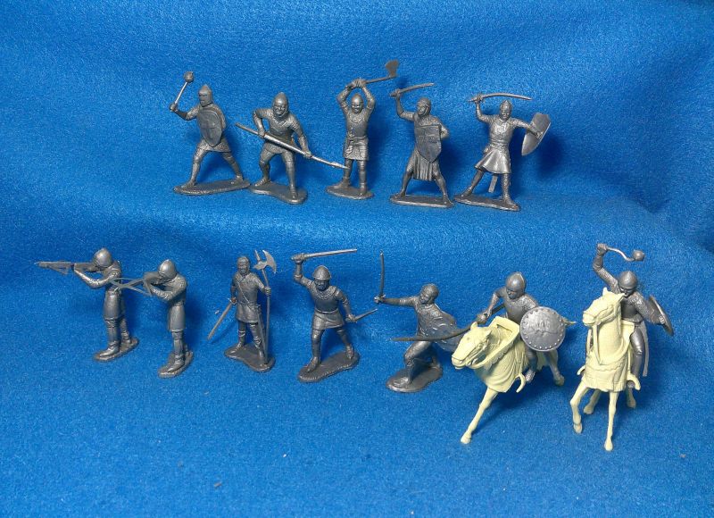 Marx original Robin Hood full set of 60mm men at arms with horses+lance